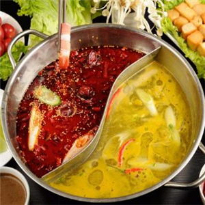 鮮回轉(zhuǎn)自助火鍋 視覺(jué)敘事中的味覺(jué)與氛圍雙重體驗(yàn)